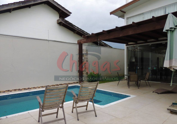 Imagem Sobrado com 3 Quartos à Venda, 350 m² em Poiares - Caraguatatuba Imagem Sobrado com 3 Quartos à Venda, 350 m² em Poiares - Caraguatatuba
