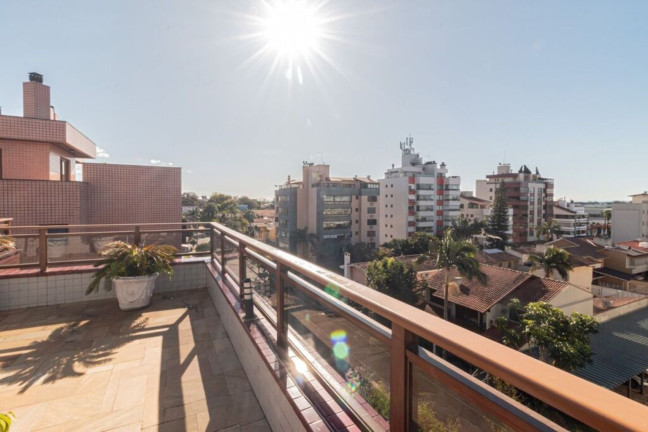 Imagem Imóvel com 4 Quartos à Venda, 396 m² em Jardim Lindóia - Porto Alegre Imagem Imóvel com 4 Quartos à Venda, 396 m² em Jardim Lindóia - Porto Alegre
