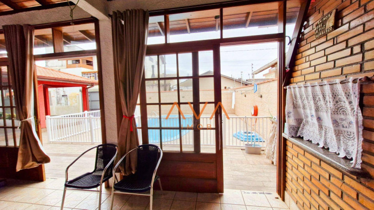 Imagem Casa com 5 Quartos à Venda, 248 m² em Ingleses - Florianópolis Imagem Casa com 5 Quartos à Venda, 248 m² em Ingleses - Florianópolis