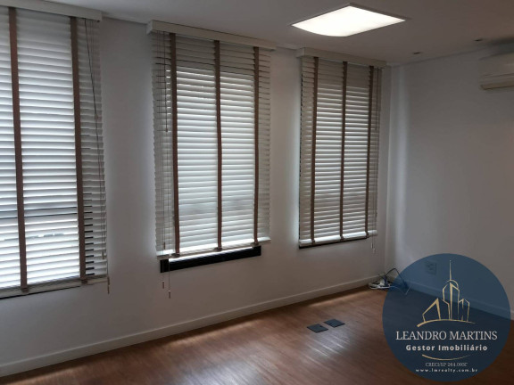 Sala Comercial à Venda, 42 m² em Pinheiros - São Paulo