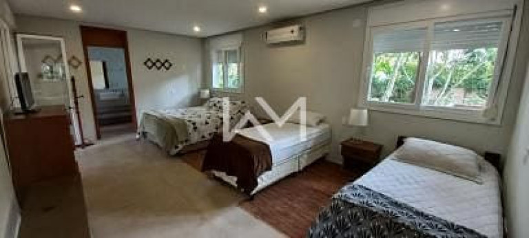 Imagem Casa com 3 Quartos à Venda, 421 m² em Santiago - São Sebastião Imagem Casa com 3 Quartos à Venda, 421 m² em Santiago - São Sebastião