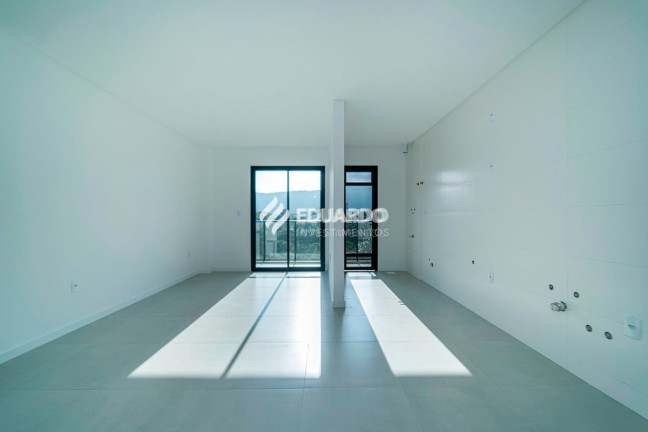 Imagem Apartamento com 2 Quartos à Venda, 77 m² em Mariscal - Bombinhas