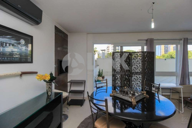 Imagem Apartamento com 2 Quartos à Venda, 246 m² em Higienópolis - Porto Alegre Imagem Apartamento com 2 Quartos à Venda, 246 m² em Higienópolis - Porto Alegre