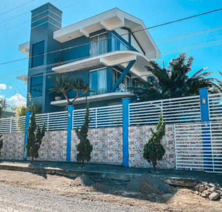Imagem Sobrado com 4 Quartos à Venda, 648 m² em Itacolomi - Balneário Piçarras Imagem Sobrado com 4 Quartos à Venda, 648 m² em Itacolomi - Balneário Piçarras
