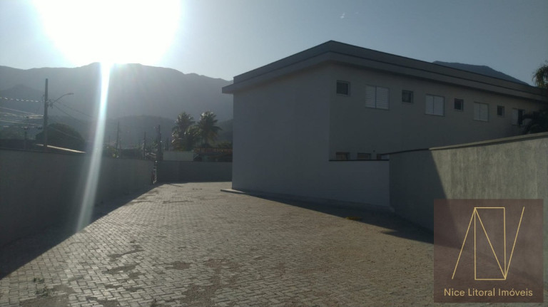 Sobrado com 2 Quartos à Venda, 112 m² em Massaguaçu - Caraguatatuba