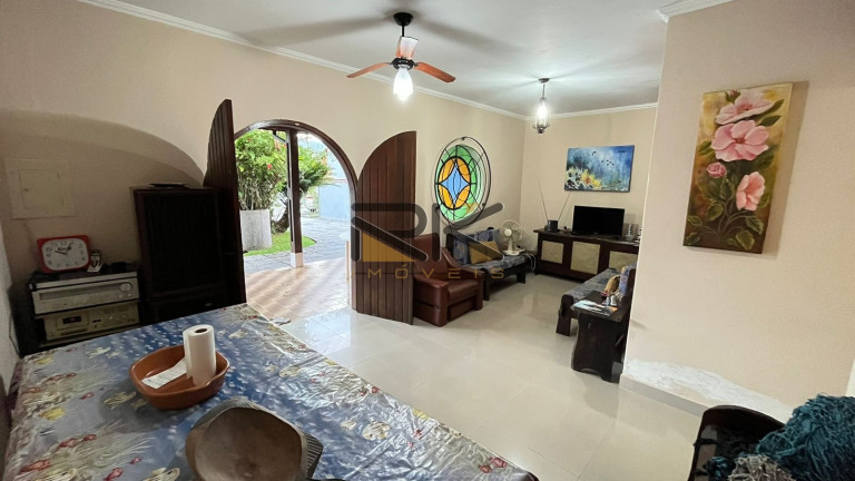 Imagem Casa com 3 Quartos à Venda, 134 m² em Barra Da Lagoa - Ubatuba