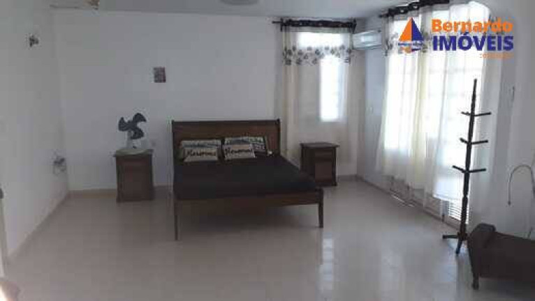 Imagem Casa com 6 Quartos à Venda, 442 m² em Caponga - Cascavel Imagem Casa com 6 Quartos à Venda, 442 m² em Caponga - Cascavel