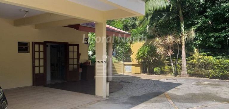 Imagem Casa com 4 Quartos à Venda, 351 m² em Taquaras - Balneário Camboriú Imagem Casa com 4 Quartos à Venda, 351 m² em Taquaras - Balneário Camboriú