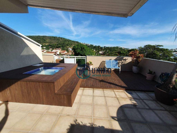 Cobertura com 4 Quartos à Venda, 200 m² em Piratininga - Niterói