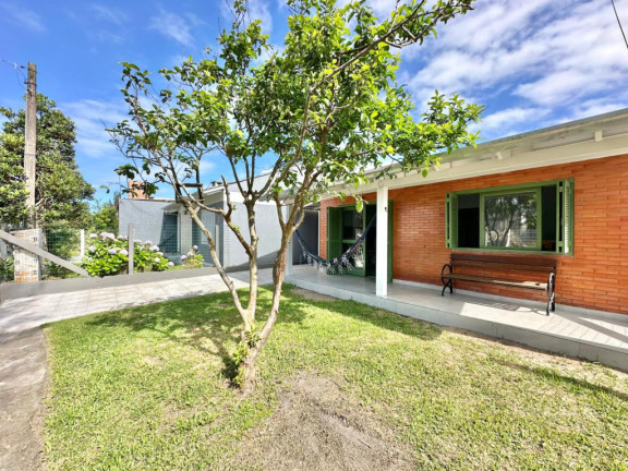 Imagem Casa com 2 Quartos à Venda, 120 m² em Araçá - Capao Da Canoa Imagem Casa com 2 Quartos à Venda, 120 m² em Araçá - Capao Da Canoa