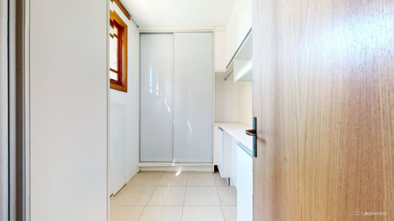 Imagem Imóvel com 5 Quartos à Venda, 410 m² em Petrópolis - Porto Alegre Imagem Imóvel com 5 Quartos à Venda, 410 m² em Petrópolis - Porto Alegre