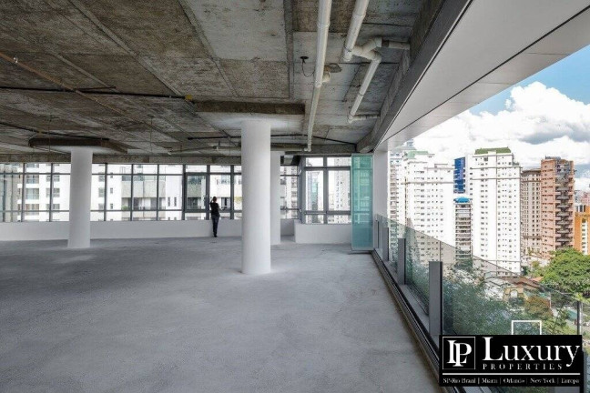 Imagem Apartamento com 4 Quartos à Venda, em Itaim Bibi - São Paulo Imagem Apartamento com 4 Quartos à Venda, em Itaim Bibi - São Paulo