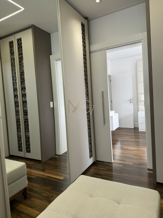 Imagem Sobrado com 3 Quartos à Venda, 284 m² em Uberaba - Curitiba Imagem Sobrado com 3 Quartos à Venda, 284 m² em Uberaba - Curitiba