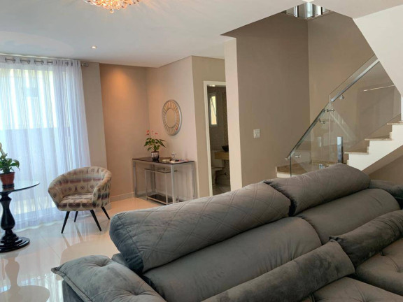 Imagem Sobrado com 3 Quartos à Venda, 300 m² em Arujá 5 - Arujá