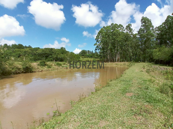 Imagem Chácara com 2 Quartos à Venda, 25.000 m² em Santo Onofre - Viamão