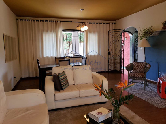 Imagem Casa com 4 Quartos à Venda, 608 m² em Jardim Carlos Gomes - Pirassununga Imagem Casa com 4 Quartos à Venda, 608 m² em Jardim Carlos Gomes - Pirassununga