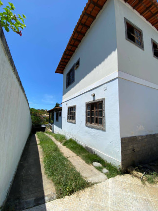 Imagem Casa com 3 Quartos à Venda, 257 m² em Centro - Araruama