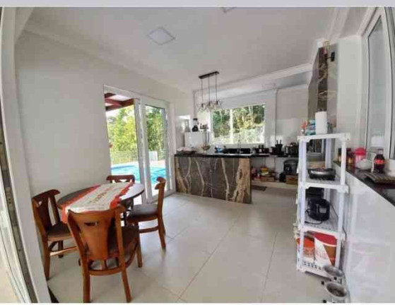 Imagem Casa com 4 Quartos à Venda, 350 m² em Lagos - Mogi Das Cruzes