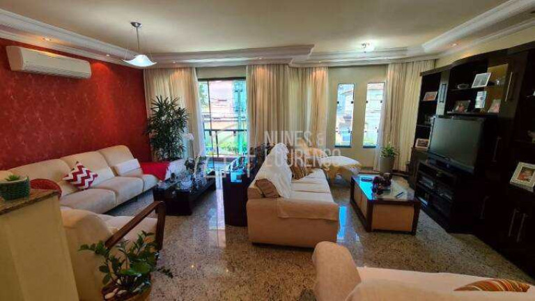 Imagem Casa com 4 Quartos à Venda, 337 m² em Embaré - Santos Imagem Casa com 4 Quartos à Venda, 337 m² em Embaré - Santos