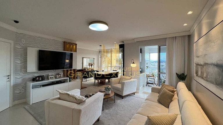 Imagem Apartamento com 3 Quartos à Venda, 140 m² em Centro - Balneário Camboriú Imagem Apartamento com 3 Quartos à Venda, 140 m² em Centro - Balneário Camboriú