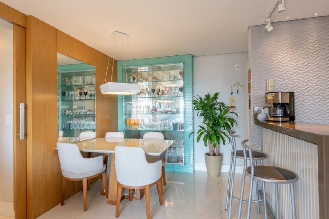 Imagem Apartamento com 2 Quartos à Venda, 76 m² em Petrópolis - Porto Alegre Imagem Apartamento com 2 Quartos à Venda, 76 m² em Petrópolis - Porto Alegre