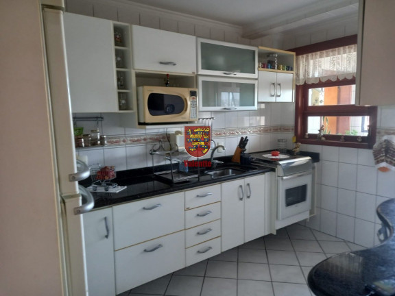 Imagem Cobertura com 4 Quartos à Venda, em Abraão - Florianópolis Imagem Cobertura com 4 Quartos à Venda, em Abraão - Florianópolis
