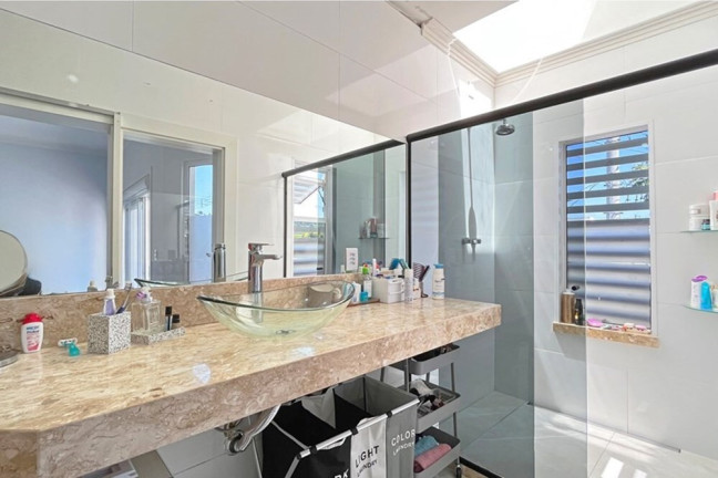 Imagem Casa com 2 Quartos à Venda, 170 m² em Hípica - Porto Alegre Imagem Casa com 2 Quartos à Venda, 170 m² em Hípica - Porto Alegre