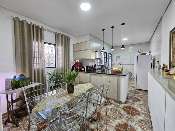 Imagem Casa com 3 Quartos à Venda, 200 m² em Vila Joana - Jundiaí
