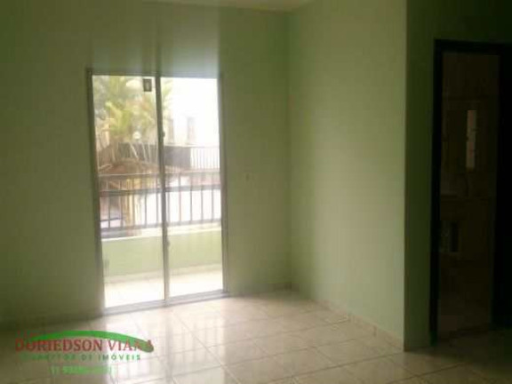 Imagem Apartamento com 2 Quartos à Venda, 70 m² em Cocaia - Guarulhos