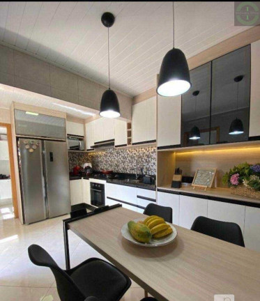 Imagem Casa com 4 Quartos à Venda, em Nova Rússia - Ponta Grossa Imagem Casa com 4 Quartos à Venda, em Nova Rússia - Ponta Grossa