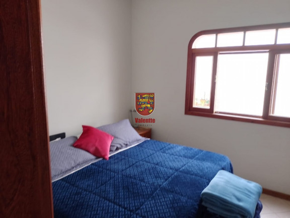 Imagem Casa com 3 Quartos à Venda, 440 m² em Balneário - Florianópolis Imagem Casa com 3 Quartos à Venda, 440 m² em Balneário - Florianópolis