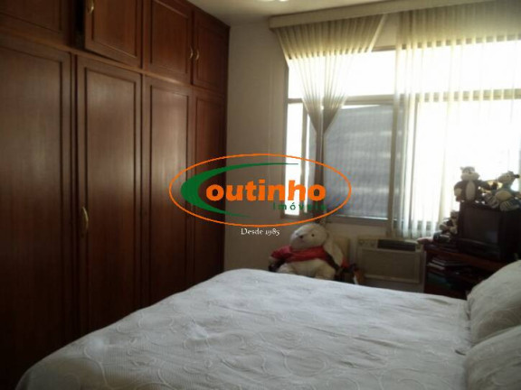 Imagem Apartamento com 4 Quartos à Venda, 160 m² em Tijuca - Rio De Janeiro Imagem Apartamento com 4 Quartos à Venda, 160 m² em Tijuca - Rio De Janeiro