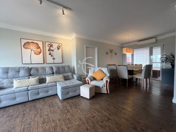 Apartamento com 3 Quartos à Venda, 131 m² em Atiradores - Joinville