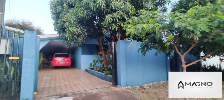 Casa com 4 Quartos à Venda, 366 m² em Santos Dumont - Cascavel