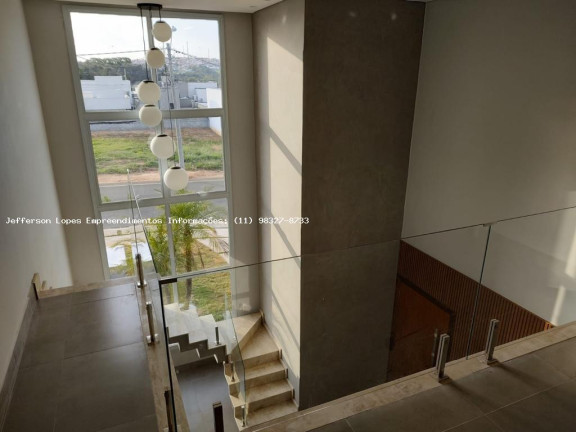Imagem Casa com 5 Quartos à Venda,  em Village Moutonnée - Salto