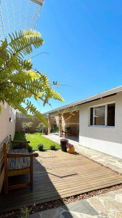 Sobrado com 3 Quartos à Venda, 220 m² em Tingui - Curitiba