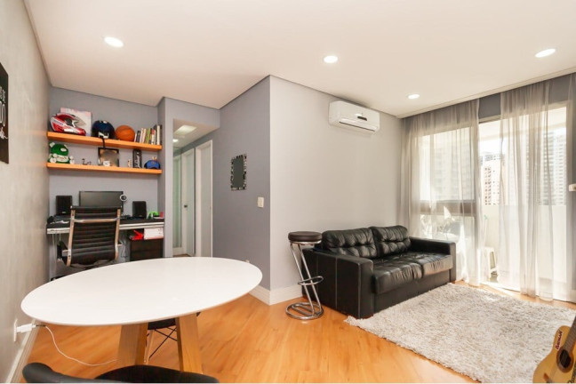 Imagem Apartamento com 2 Quartos à Venda, 60 m² em Moema - São Paulo