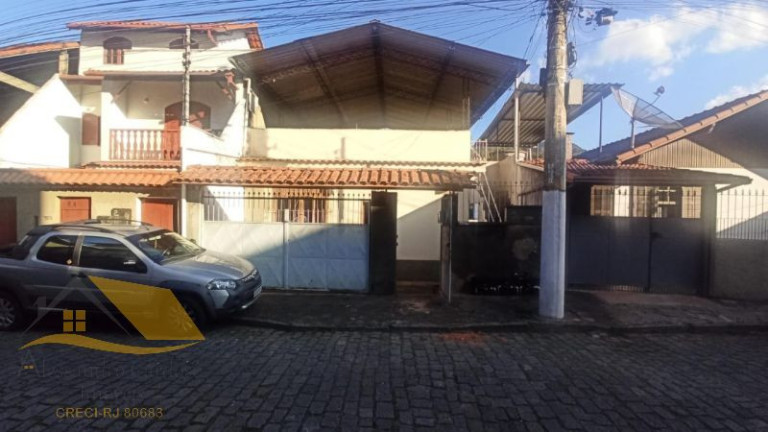 Imagem Casa com 3 Quartos à Venda, 250 m² em Vila Guarani - Nova Friburgo Imagem Casa com 3 Quartos à Venda, 250 m² em Vila Guarani - Nova Friburgo