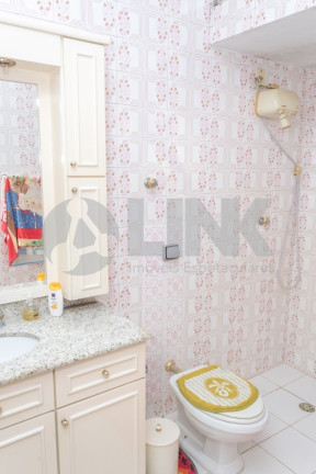 Imagem Casa com 5 Quartos à Venda, 251 m² em Santa Maria Goretti - Porto Alegre Imagem Casa com 5 Quartos à Venda, 251 m² em Santa Maria Goretti - Porto Alegre
