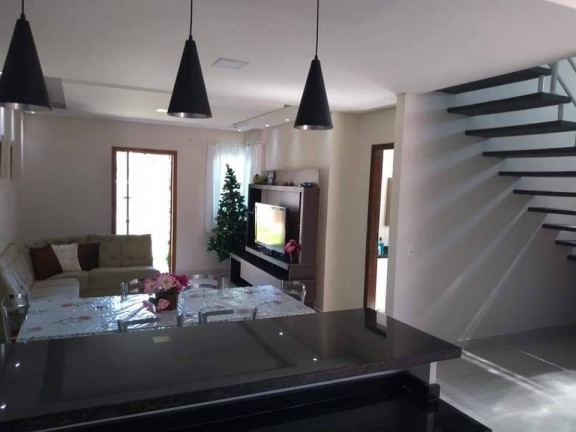 Imagem Casa com 4 Quartos à Venda, 215 m² em São João Do Rio Vermelho - Florianópolis Imagem Casa com 4 Quartos à Venda, 215 m² em São João Do Rio Vermelho - Florianópolis