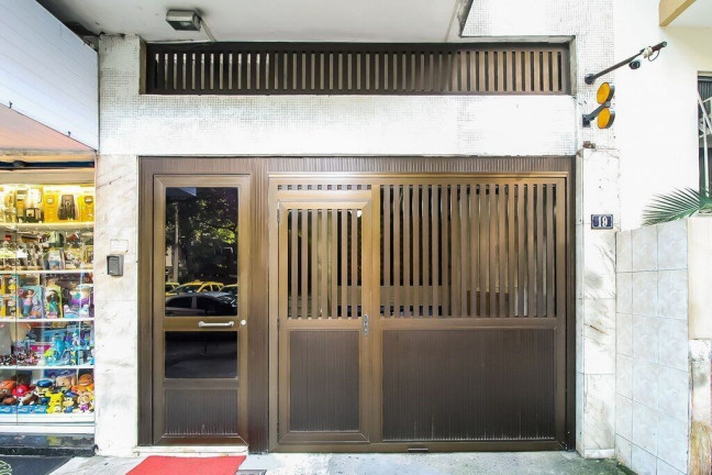 Imagem Imóvel com 2 Quartos à Venda, em Copacabana - Rio De Janeiro Imagem Imóvel com 2 Quartos à Venda, em Copacabana - Rio De Janeiro