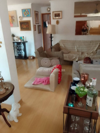 Imagem Casa com 5 Quartos à Venda, 190 m² em Vila Diva - Carapicuíba Imagem Casa com 5 Quartos à Venda, 190 m² em Vila Diva - Carapicuíba