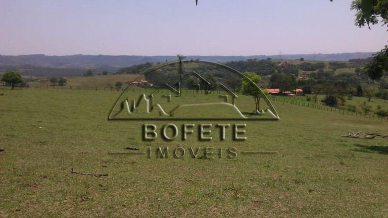 Imagem Imóvel com 2 Quartos à Venda, 20.000 m² em Rural - Bofete Imagem Imóvel com 2 Quartos à Venda, 20.000 m² em Rural - Bofete