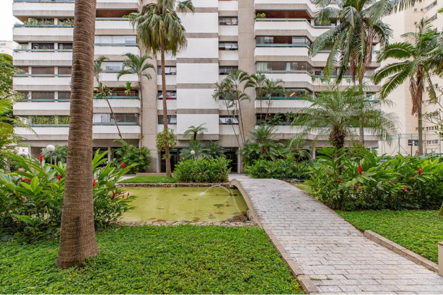 Imagem Imóvel com 4 Quartos à Venda, 146 m² em Moema - São Paulo Imagem Imóvel com 4 Quartos à Venda, 146 m² em Moema - São Paulo