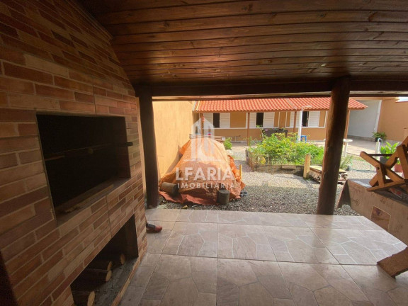 Imagem Casa com 5 Quartos à Venda, 179 m² em Itapema Do Saí - Itapoá Imagem Casa com 5 Quartos à Venda, 179 m² em Itapema Do Saí - Itapoá