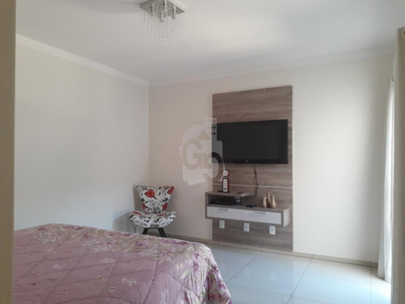 Imagem Casa com 3 Quartos à Venda, 290 m² em Colônia - Jundiaí