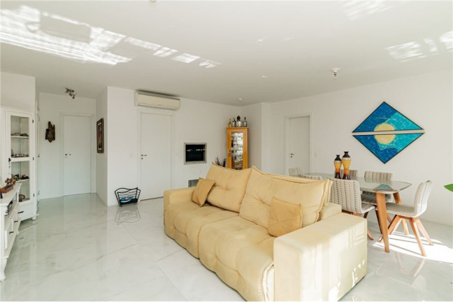 Imagem Apartamento com 3 Quartos à Venda, 123 m² em Petrópolis - Porto Alegre