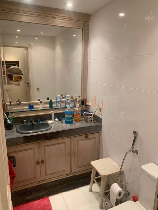 Imagem Apartamento com 4 Quartos à Venda, 170 m² em Barra Da Tijuca - Rio De Janeiro