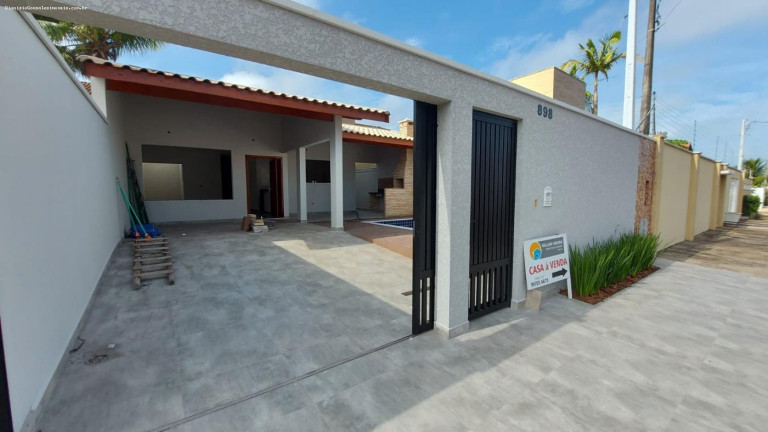 Imagem Casa com 3 Quartos à Venda, 130 m² em Balneário Oásis - Peruíbe