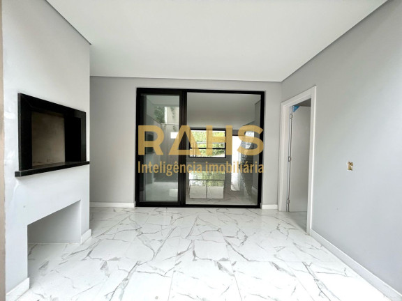 Imagem Casa com 3 Quartos à Venda, 158 m² em América - Joinville Imagem Casa com 3 Quartos à Venda, 158 m² em América - Joinville